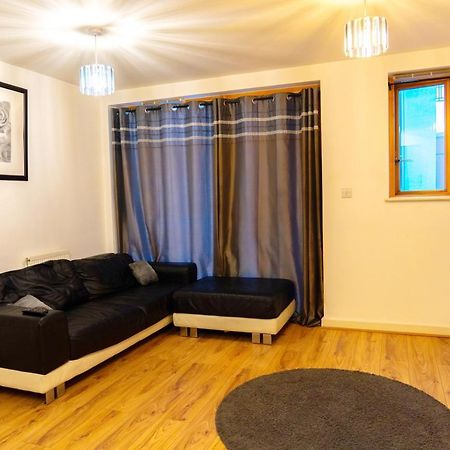 1 Bed - Sleeps 2 - 7 Min Walk To Hackney Station Apartment ลอนดอน ภายนอก รูปภาพ