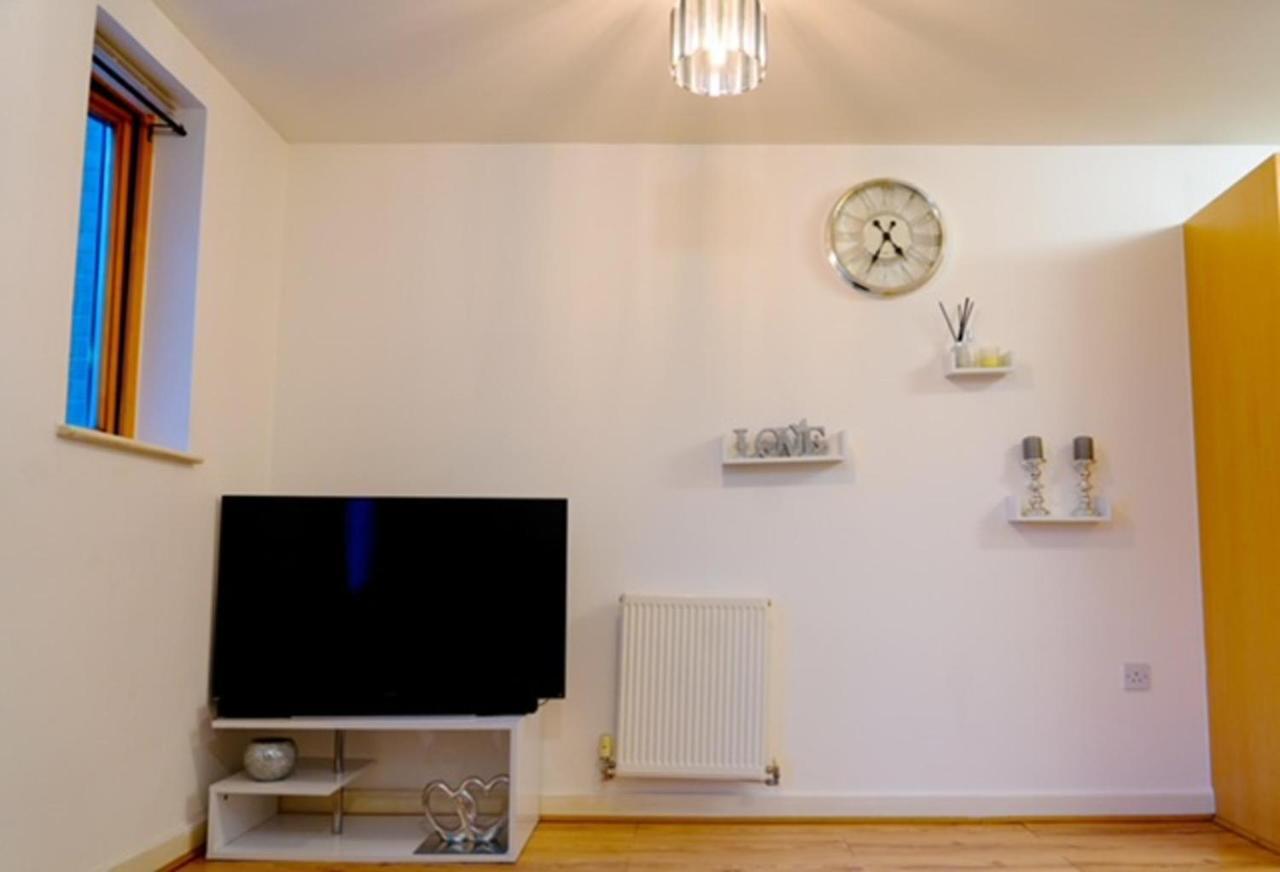 1 Bed - Sleeps 2 - 7 Min Walk To Hackney Station Apartment ลอนดอน ภายนอก รูปภาพ