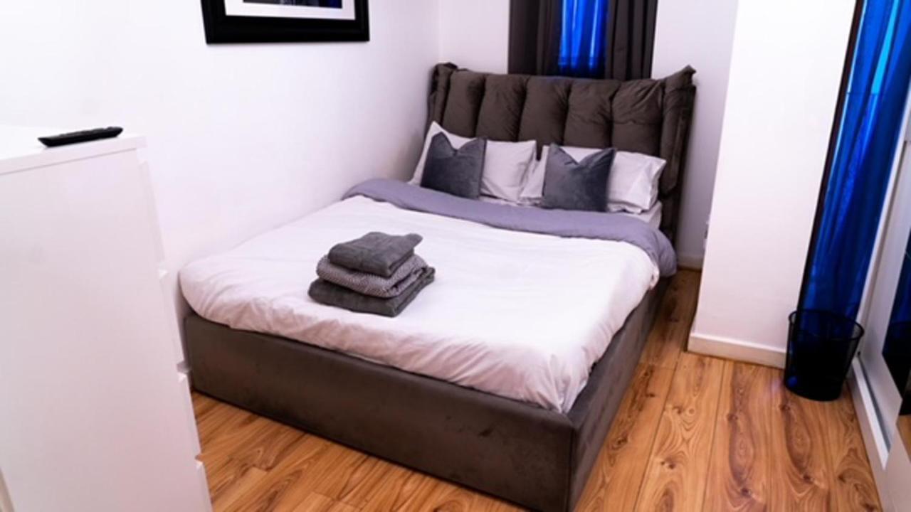 1 Bed - Sleeps 2 - 7 Min Walk To Hackney Station Apartment ลอนดอน ภายนอก รูปภาพ