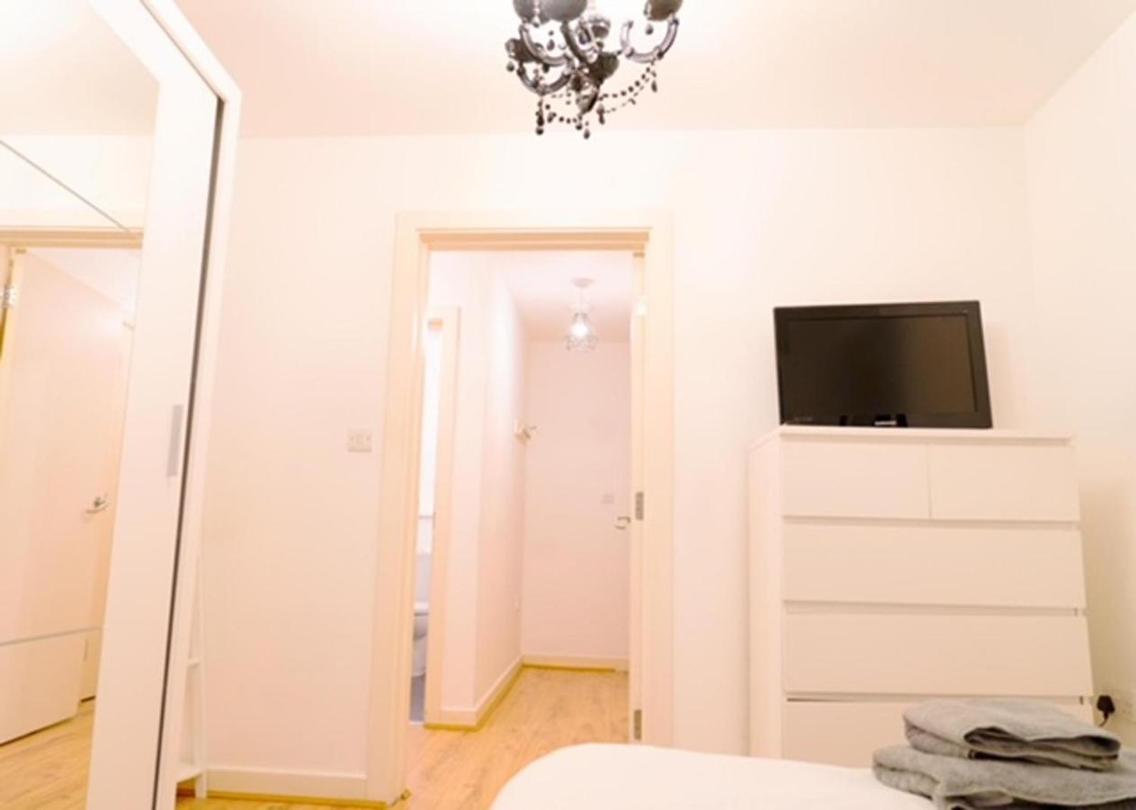 1 Bed - Sleeps 2 - 7 Min Walk To Hackney Station Apartment ลอนดอน ภายนอก รูปภาพ